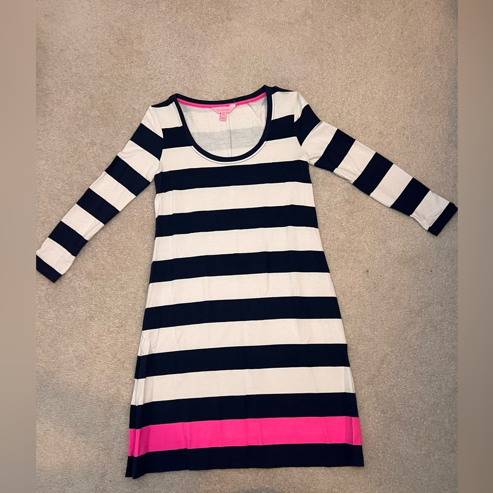 Lilly Pulitzer Striped Navy and White dress. Size XXS